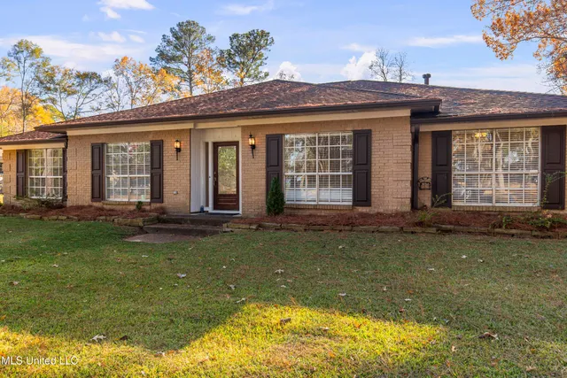 $339,900 | 602 Audubon Point Drive, Brandon, MS 39047