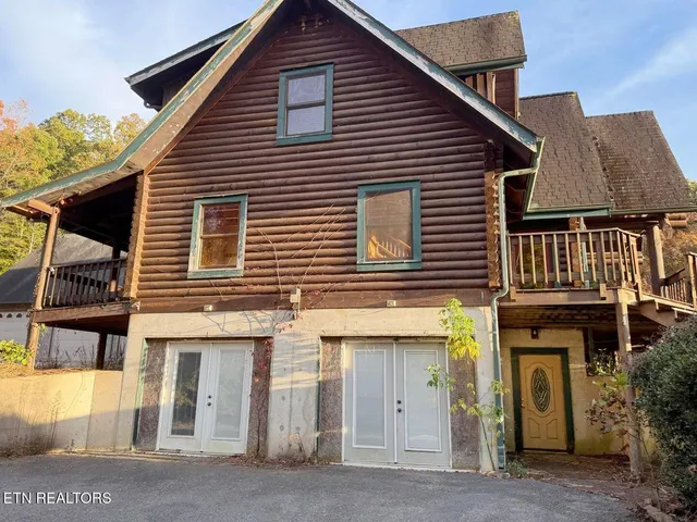 $349,900 | 799 Glass House Road, Helenwood, TN 37755