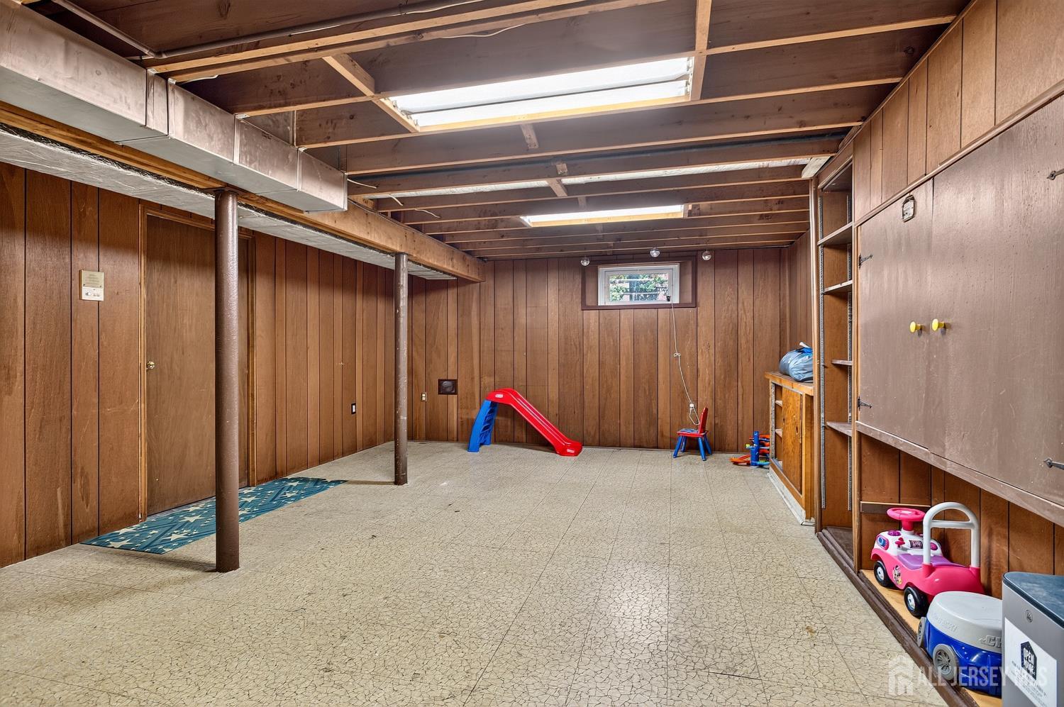 16 Brookdale Road East Brunswick, NJ 08816 - Photo 17 of 31