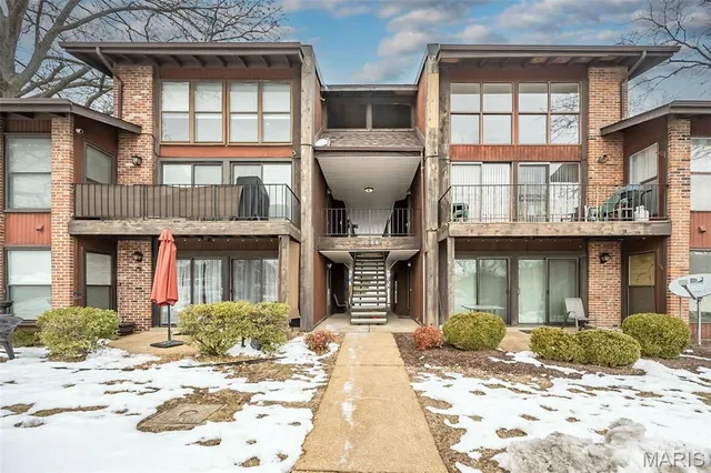 $75,000 | 1084 Mersey Bend Drive, Unit D, St. Louis, MO 63129