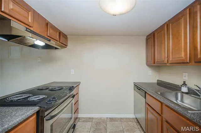 $75,000 | 1084 Mersey Bend Drive, Unit D, St. Louis, MO 63129