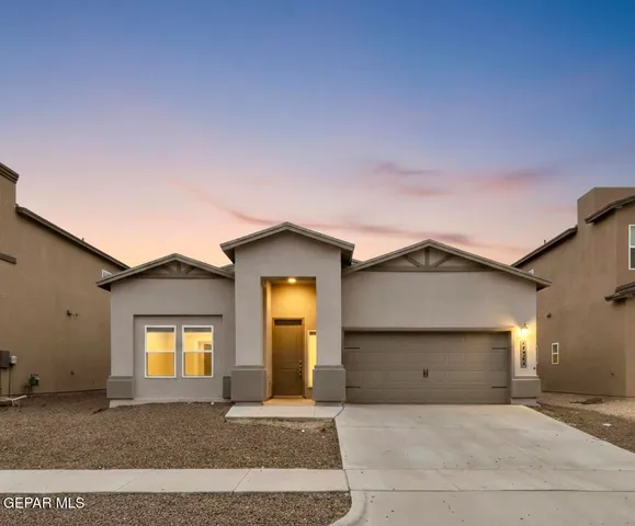 a house view with a outdoor space