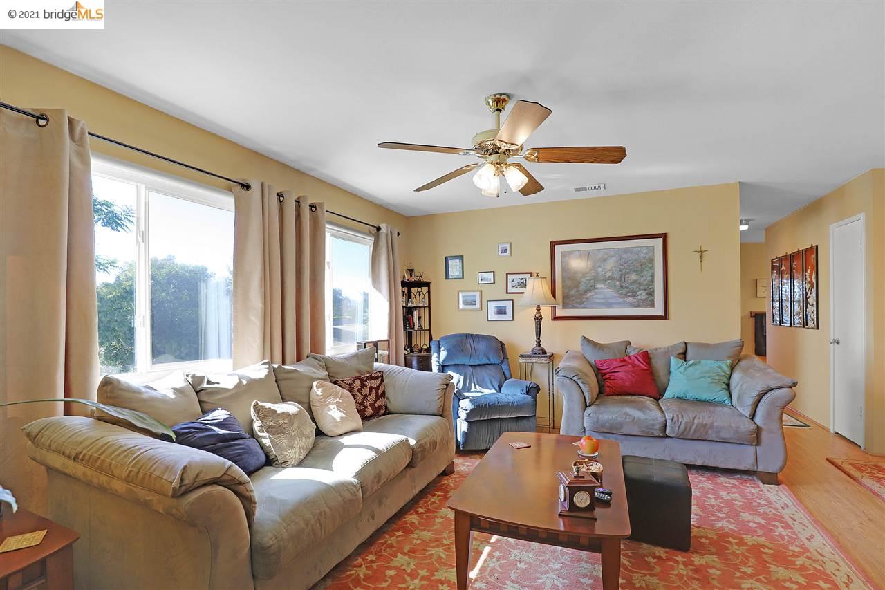1370 Del Rio Court, Unit 4 Concord, CA 94518 - Photo 1 of 1