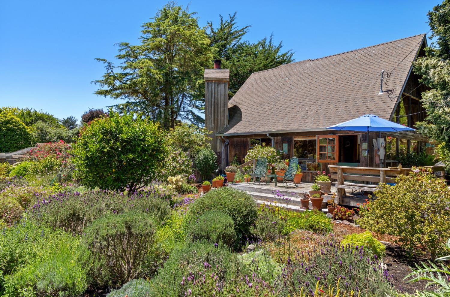 385 Cedar Road Bolinas, CA 94924 - Photo 2 of 70