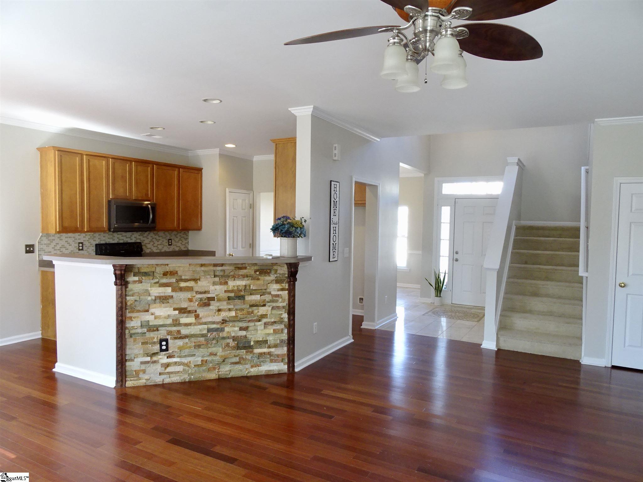 404 Middleshare Drive Mauldin, SC 29662 - Photo 10 of 36 Gallery Image 10