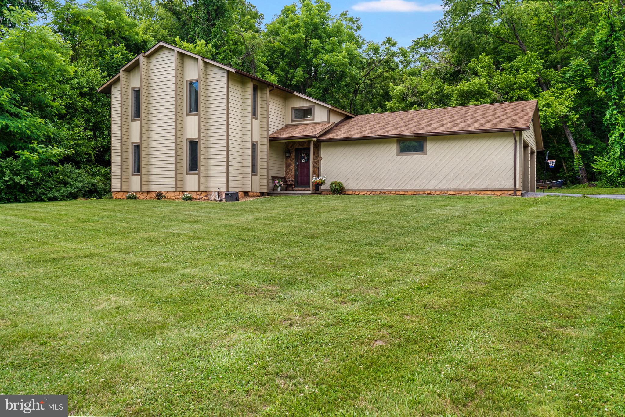 903 Colston Drive Falling Waters, WV 25419 - Photo 3 of 46