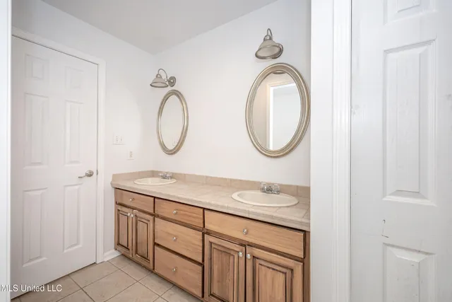 $679,000 | 3709 Point Clear Drive, Ocean Springs, MS 39564