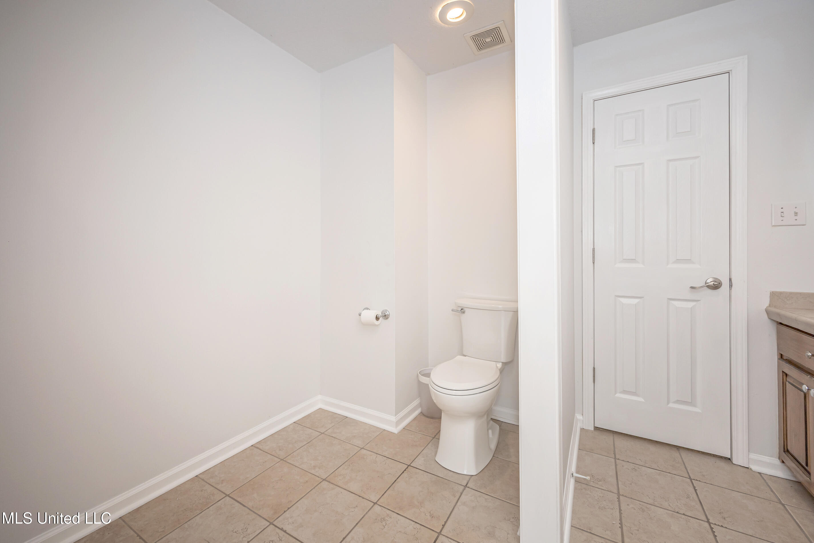 3709 Point Clear Drive Ocean Springs, MS 39564 - Photo 53 of 79 IMG_4752