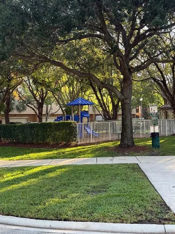 $3,600 | 4573 Danson Way, Delray Beach, FL 33445