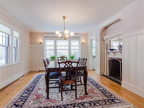 22 Braeburn Road Newton, MA 02466 - Photo 6 of 23 Gallery Image 6