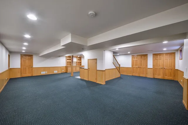 $4,250 | 825 Biltmore Court, Naperville, IL 60563