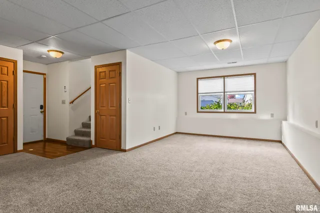 $225,000 | 3058 Twin Lakes Drive, Springfield, IL 62707