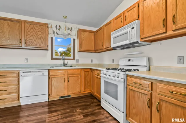 $225,000 | 3058 Twin Lakes Drive, Springfield, IL 62707