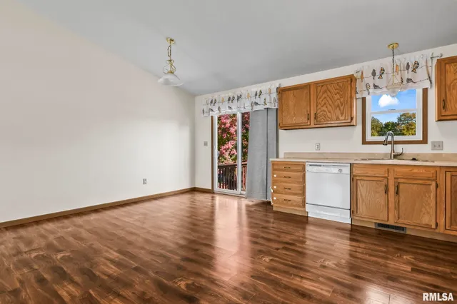 $225,000 | 3058 Twin Lakes Drive, Springfield, IL 62707