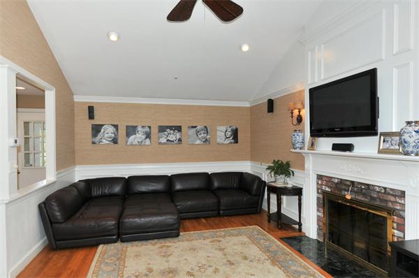 250 Old Farm Road Milton, MA 02186 - Photo 10 of 27 Gallery Image 10