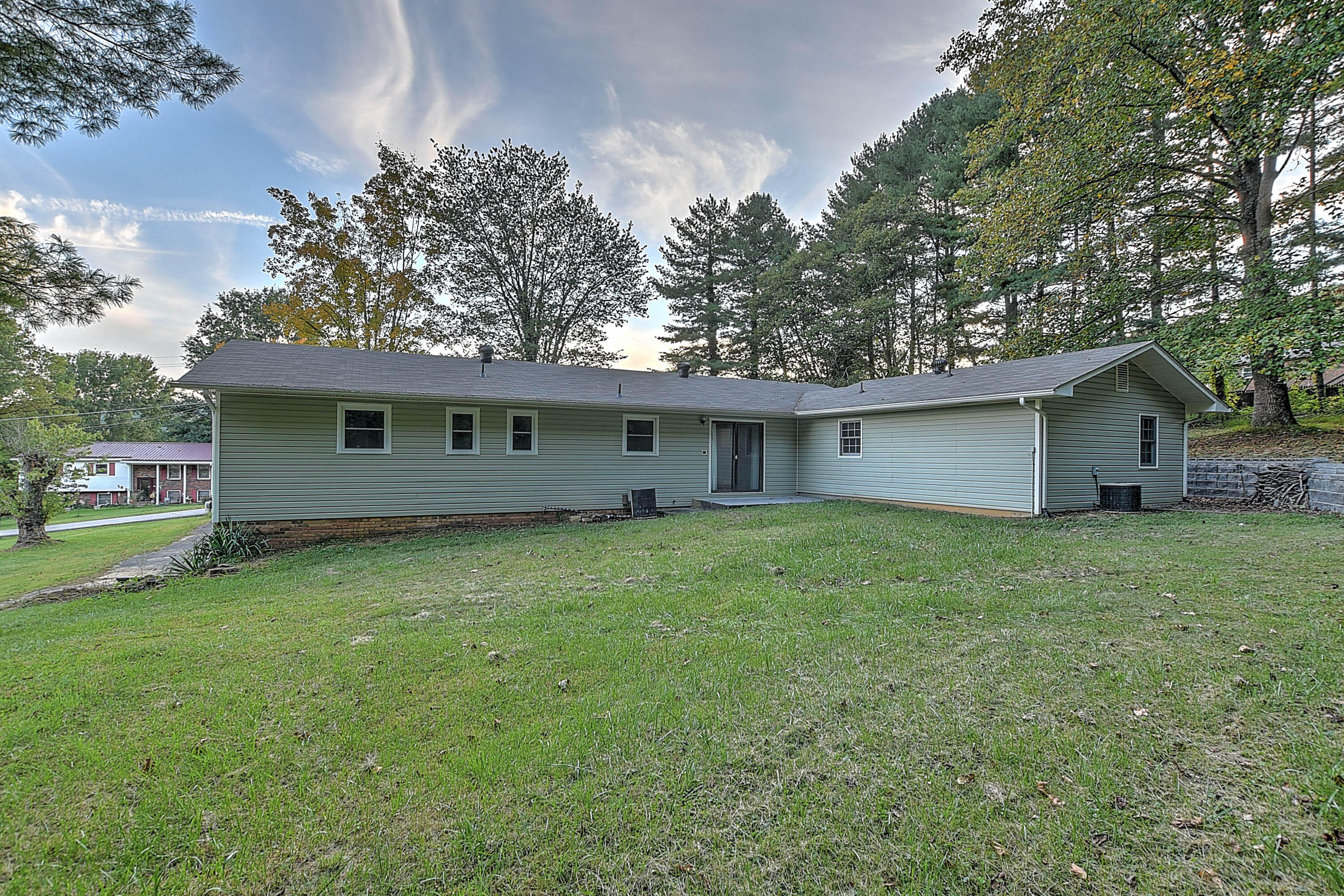 160 Ramey Road Bristol, TN 37620 - Photo 29 of 32 160 Ramey-39