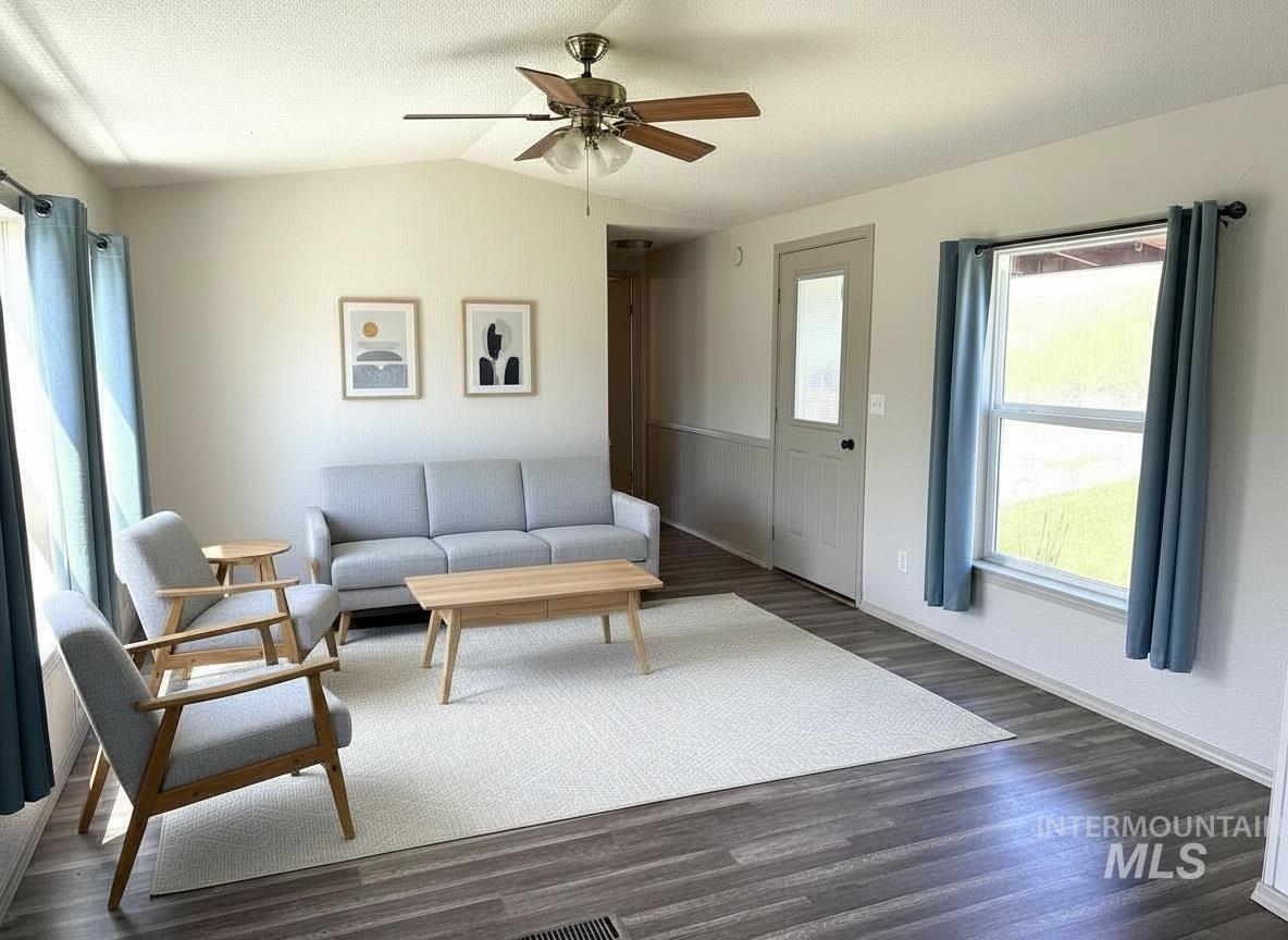 4325 Lenville Road, Unit 10 10 Moscow, ID 83843 - Photo 3 of 20
