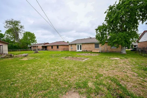 $250,000 | 4827 Knotty Oaks Trail, Houston, TX 77045