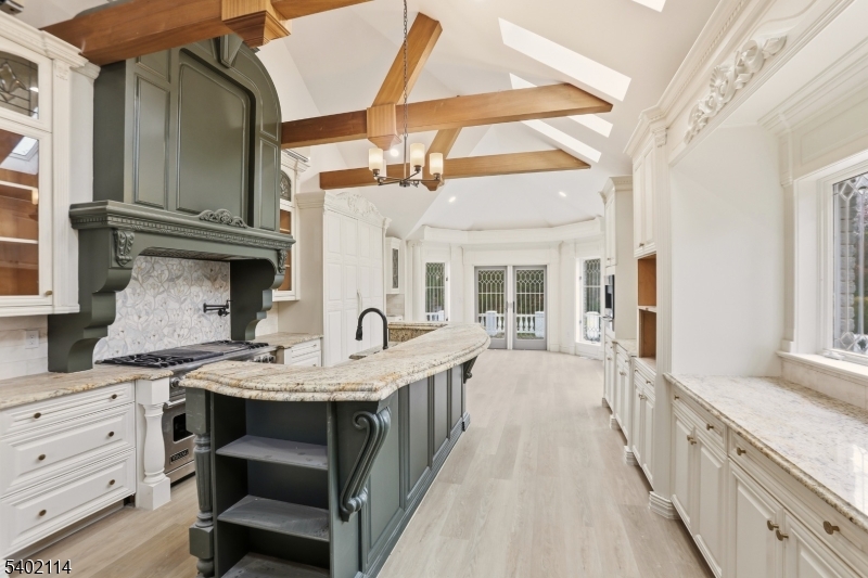 4 Nottingham Drive Florham Park, NJ 07932 - Photo 13 of 35