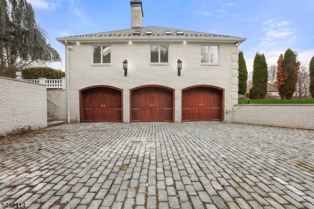 $12,000 | 4 Nottingham Drive, Florham Park, NJ 07932