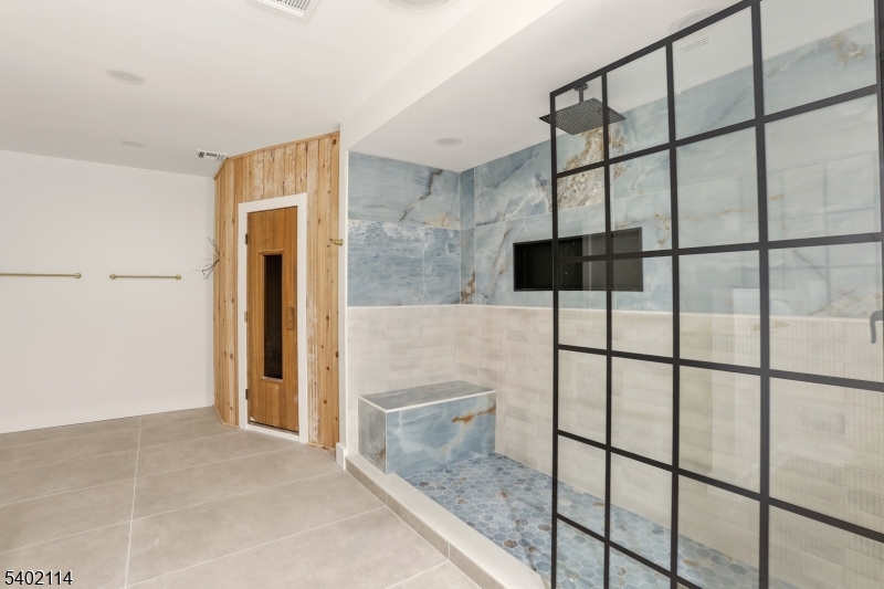 4 Nottingham Drive Florham Park, NJ 07932 - Photo 4 of 35