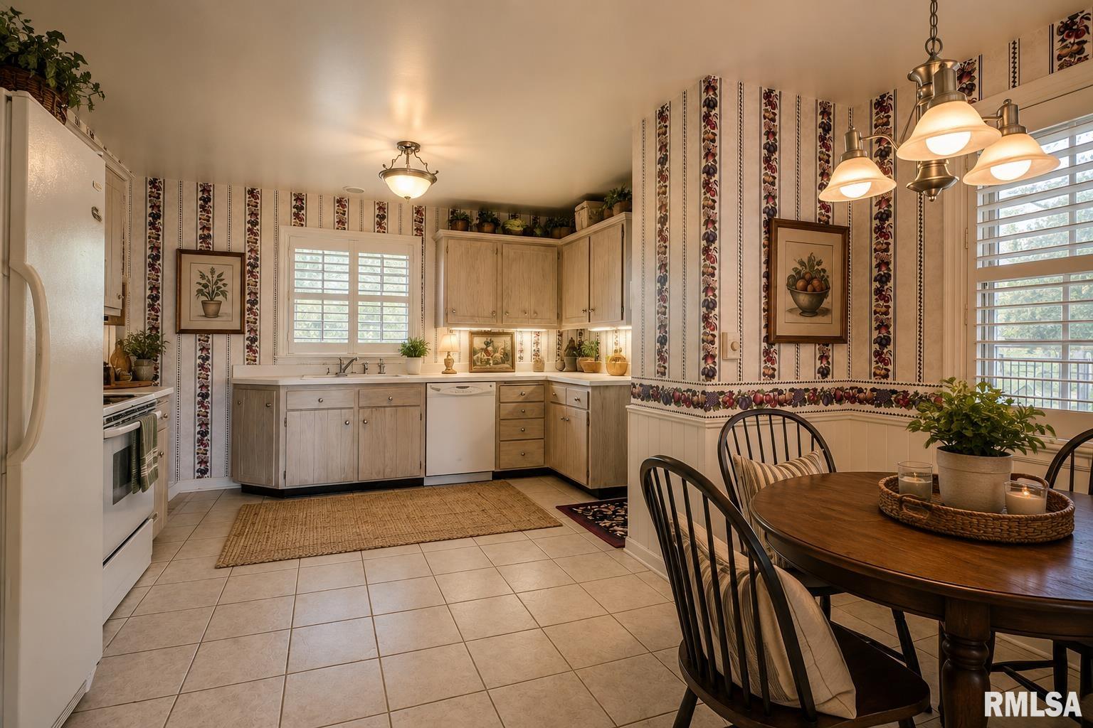 5014 North Prospect Road Peoria Heights, IL 61616 - Photo 8 of 69
