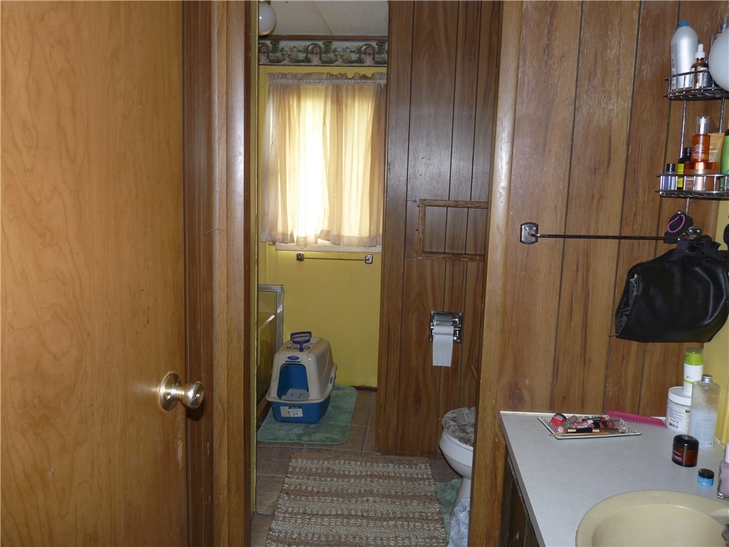 549 Brown Road Danville, IL 61832 - Photo 5 of 13
