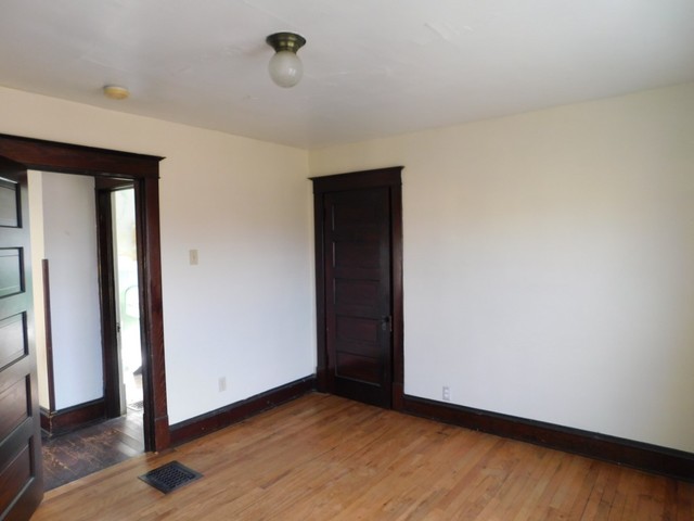 321 North 8th Street Rochelle, IL 61068 - Photo 14 of 19