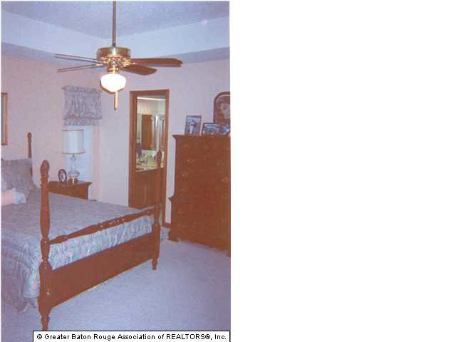 16018 Chantilly Avenue Baton Rouge, LA 70817 - Photo 3 of 3 Gallery Image 3