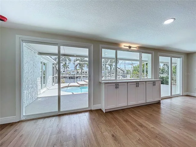 $3,800 | 5040 Glenn Drive, New Port Richey, FL 34652