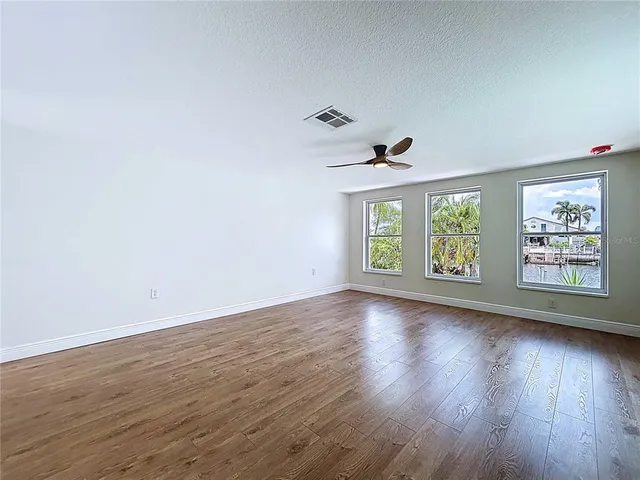 $3,800 | 5040 Glenn Drive, New Port Richey, FL 34652