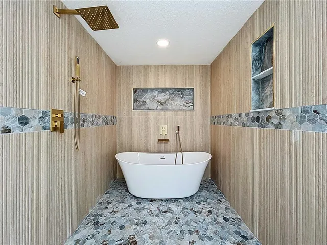 $3,800 | 5040 Glenn Drive, New Port Richey, FL 34652