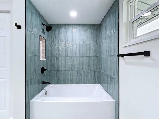 $3,800 | 5040 Glenn Drive, New Port Richey, FL 34652