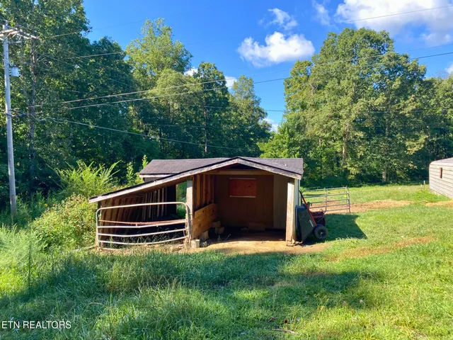 $120,000 | 215 Central Avenue, Lancing, TN 37770