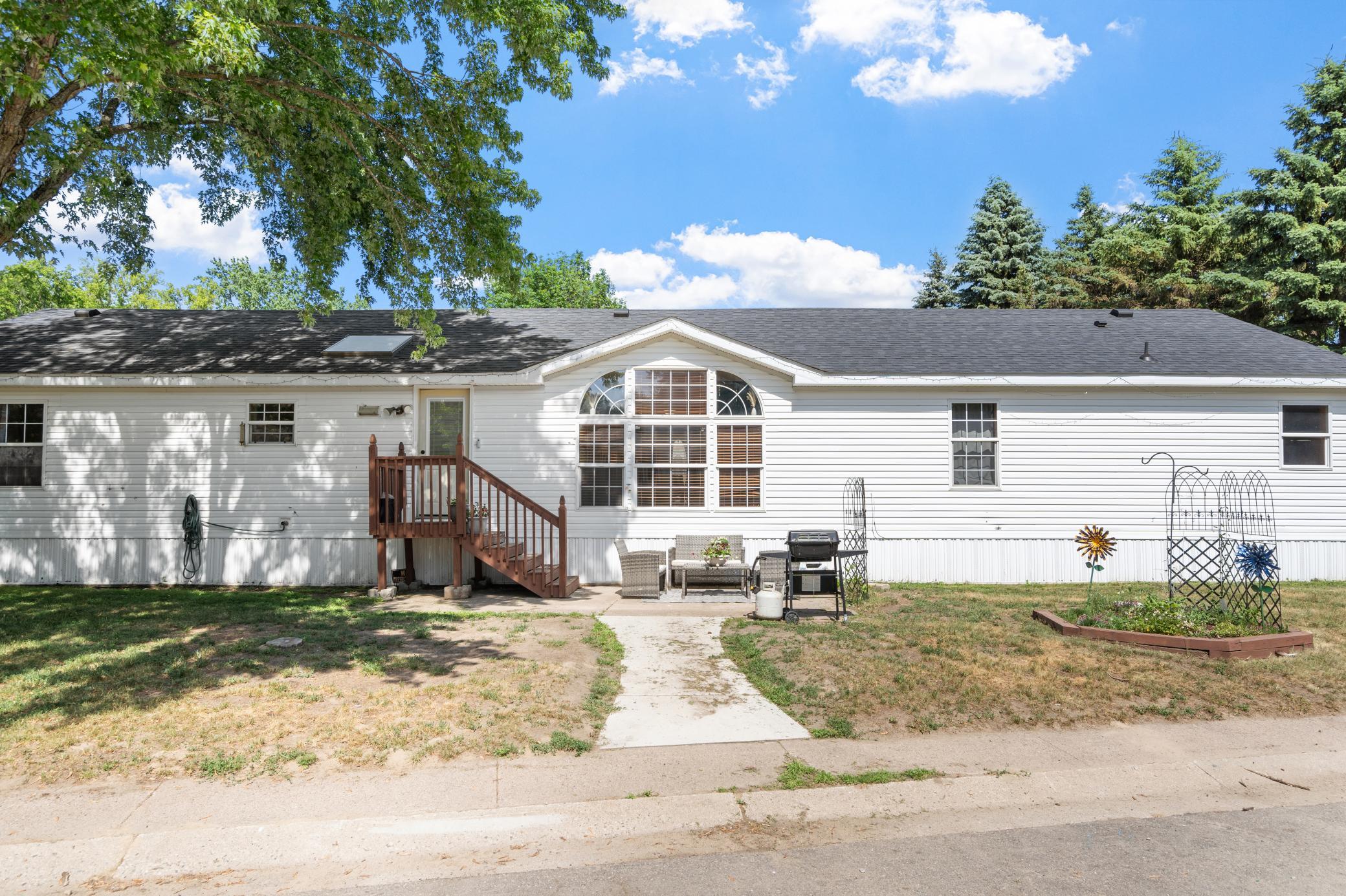 93 Riverside Terrace Drive Watertown, MN 55388 - Photo 6 of 39