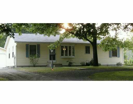 55173 Sundown Road South Bend, IN 46628 - Photo 1 of 8