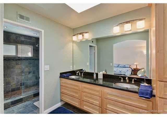 1902 Wandering Road Encinitas, CA 92024 - Photo 14 of 24