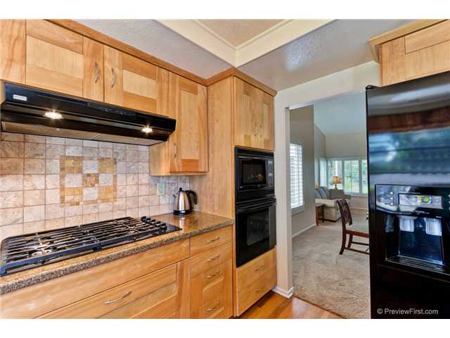1902 Wandering Road Encinitas, CA 92024 - Photo 3 of 24