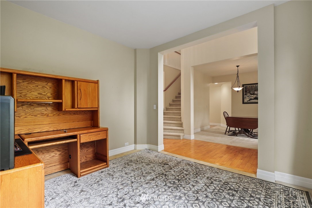 3614 152nd Street Southeast Bothell, WA 98012 - Photo 9 of 39 Gallery Image 9