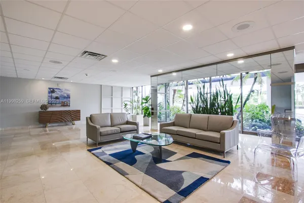 $145,000 | 4350 Hillcrest Drive, Unit 303, Hollywood, FL 33021