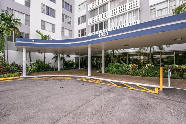 $145,000 | 4350 Hillcrest Drive, Unit 303, Hollywood, FL 33021