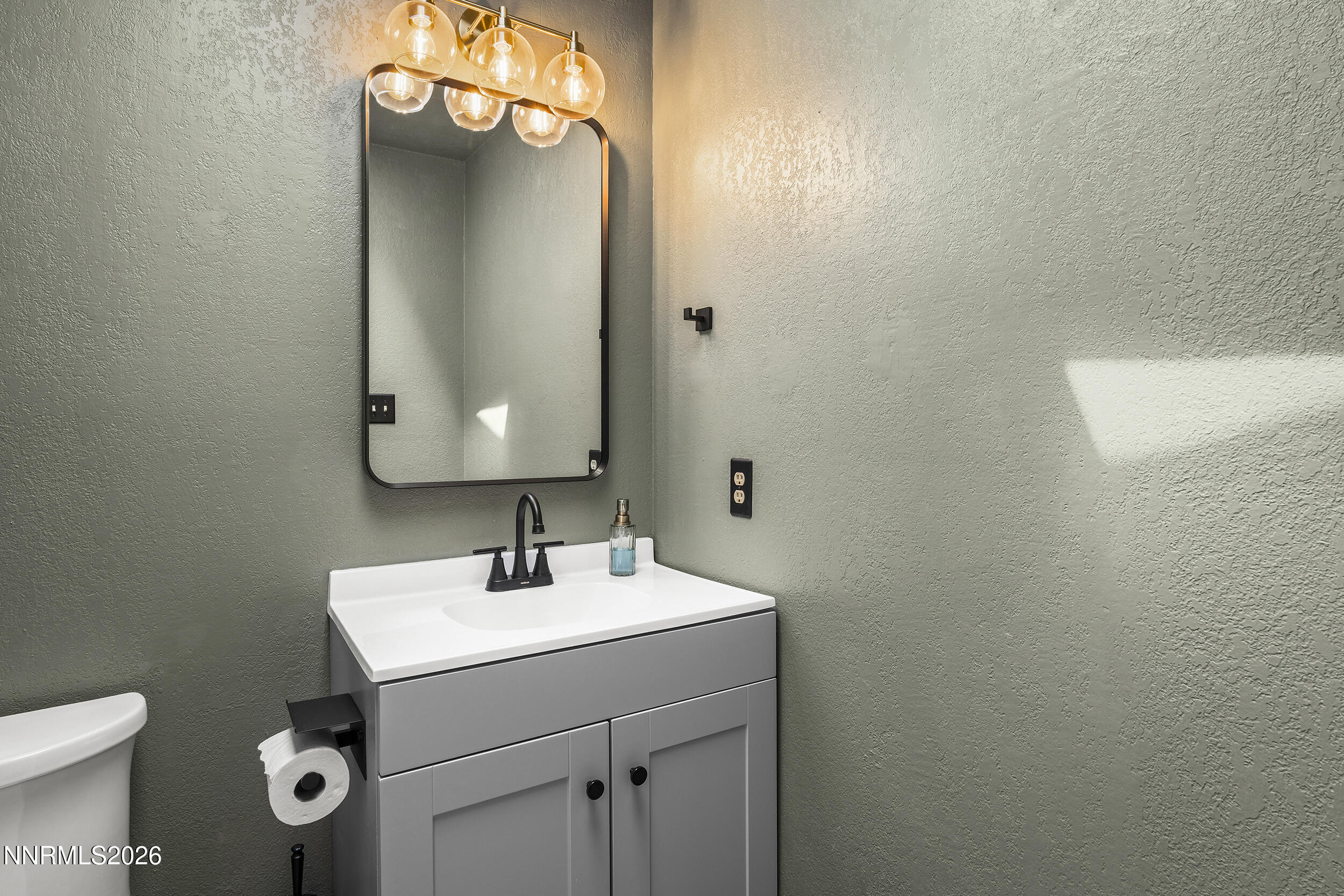 2810 Chavez Drive Reno, NV 89502 - Photo 20 of 42 26-print-_DSC5060