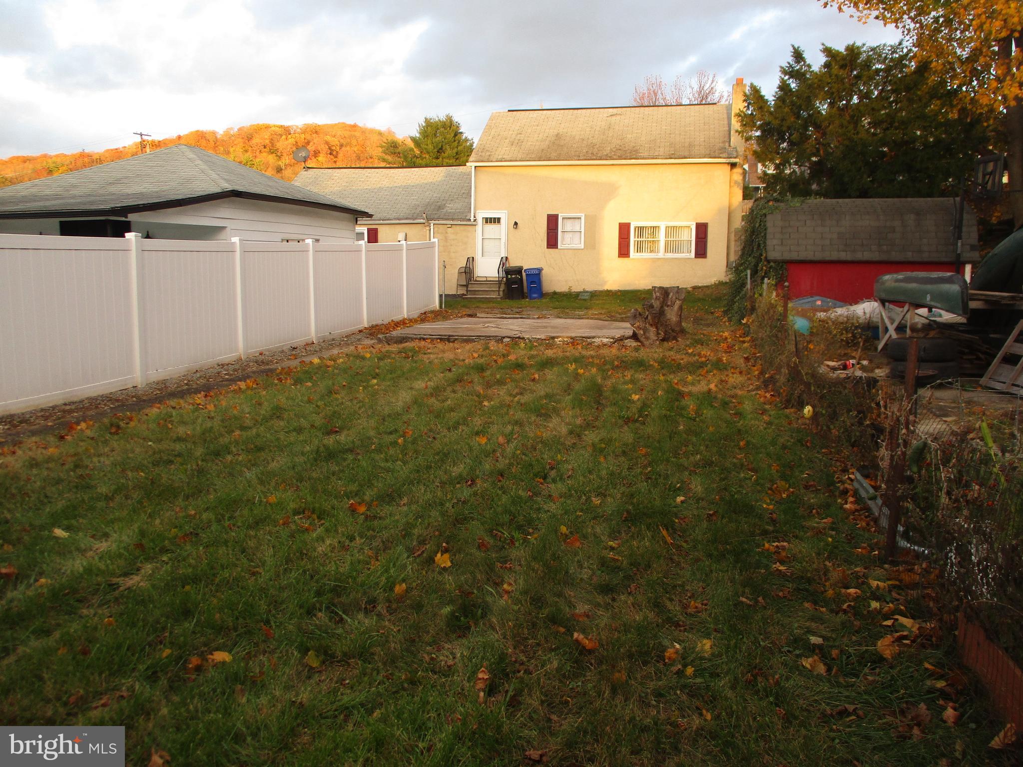 3235 Marion Street Reading, PA 19605 - Photo 11 of 12