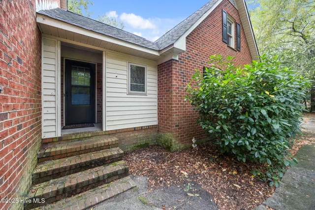 $309,900 | 1253 Pocosin Road, Winterville, NC 28590