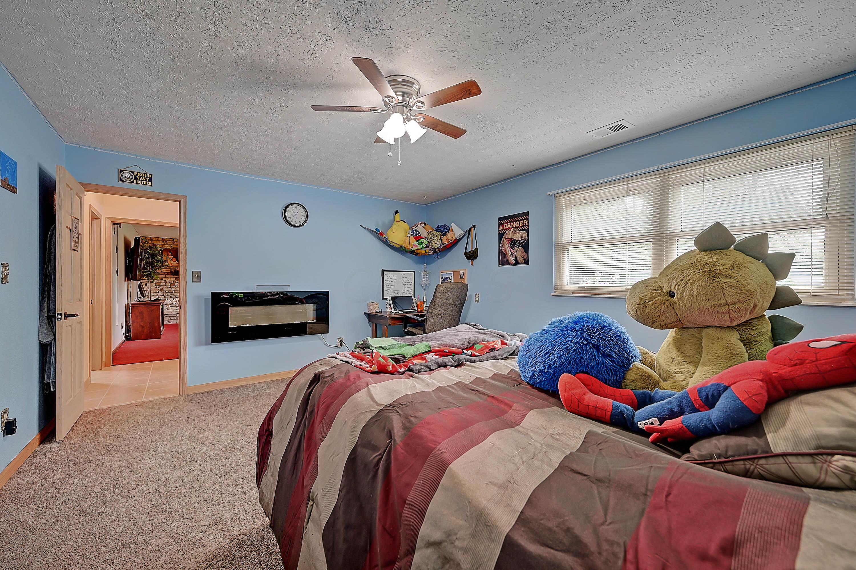 4875 Cosgray Road Hilliard, OH 43026 - Photo 27 of 48 Gallery Image 27