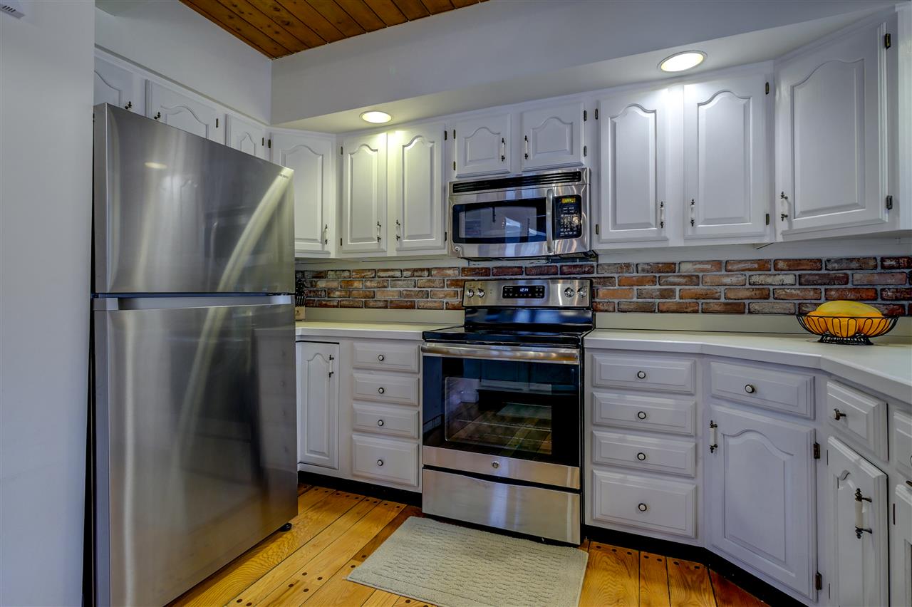 71 Cambridge Road Bedford, NH 03110 - Photo 15 of 40 Gallery Image 15