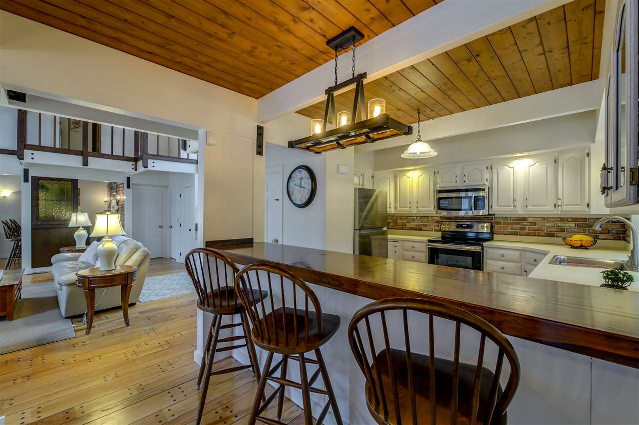 71 Cambridge Road Bedford, NH 03110 - Photo 19 of 40 Gallery Image 19