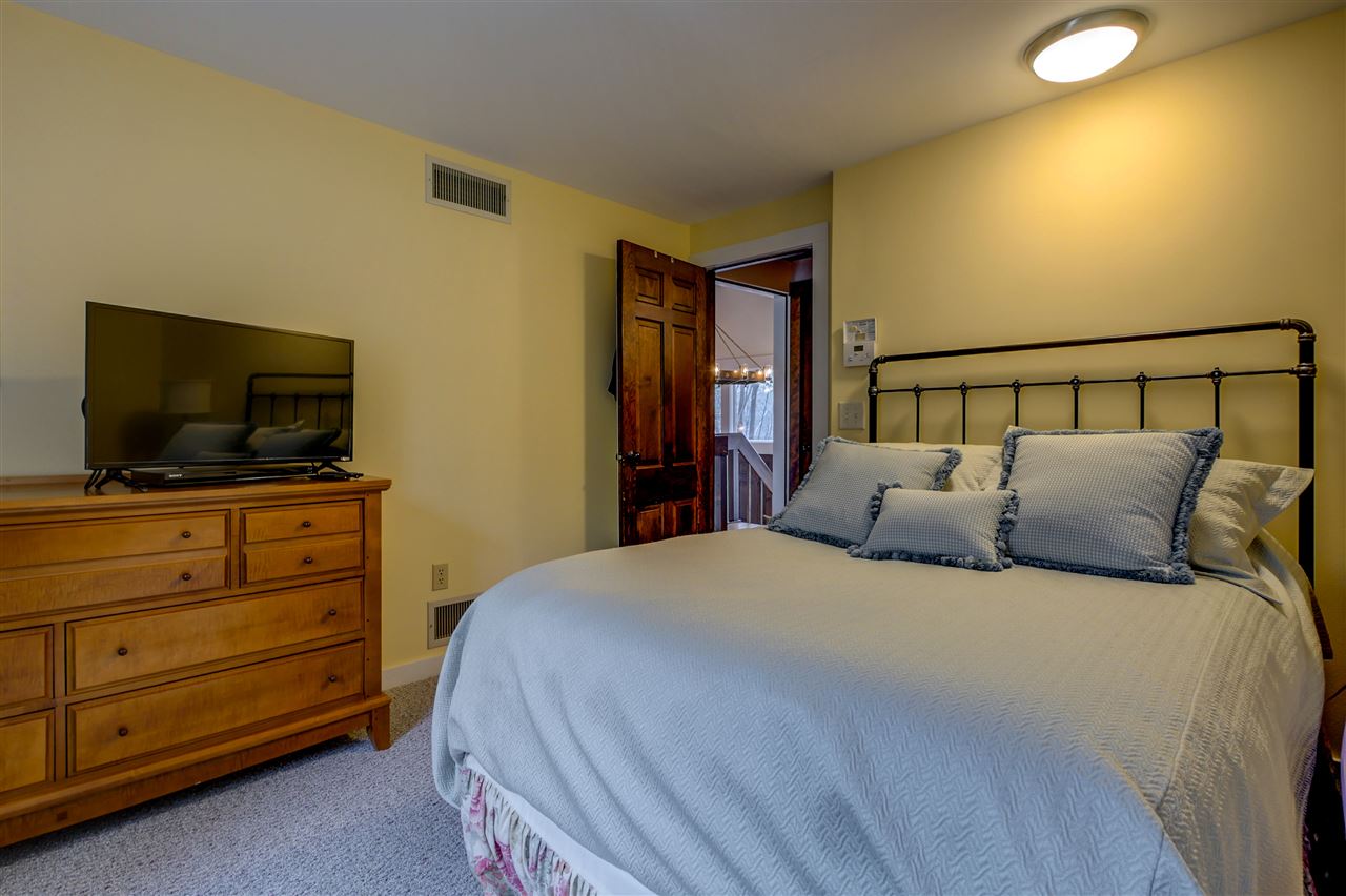 71 Cambridge Road Bedford, NH 03110 - Photo 30 of 40 Gallery Image 30