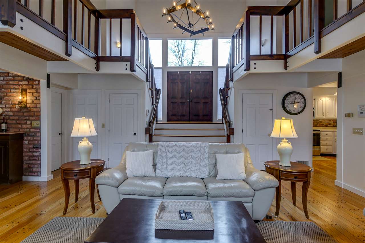 71 Cambridge Road Bedford, NH 03110 - Photo 4 of 40 Gallery Image 4