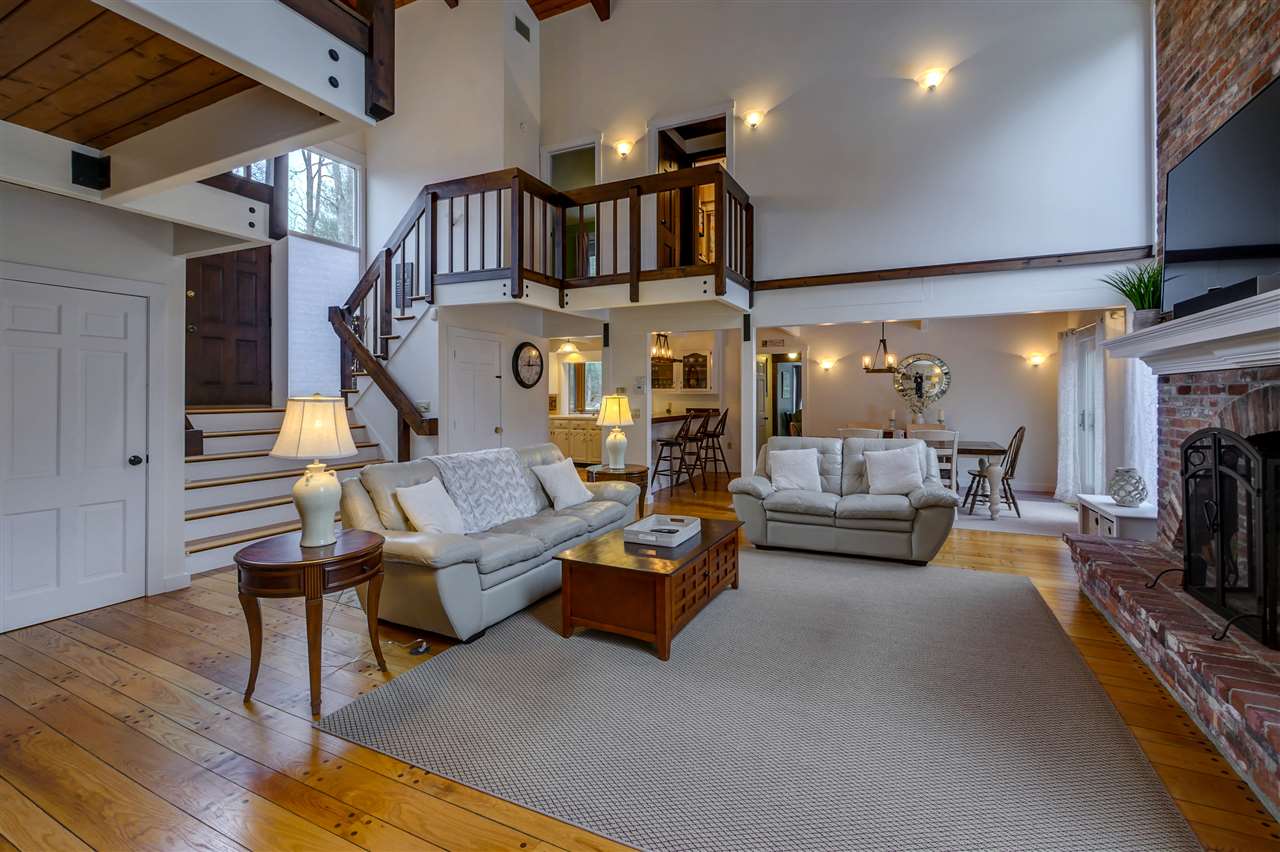 71 Cambridge Road Bedford, NH 03110 - Photo 9 of 40 Gallery Image 9